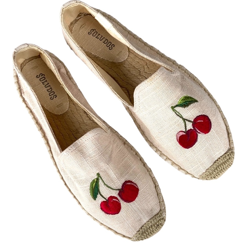 EUC Soludos flats